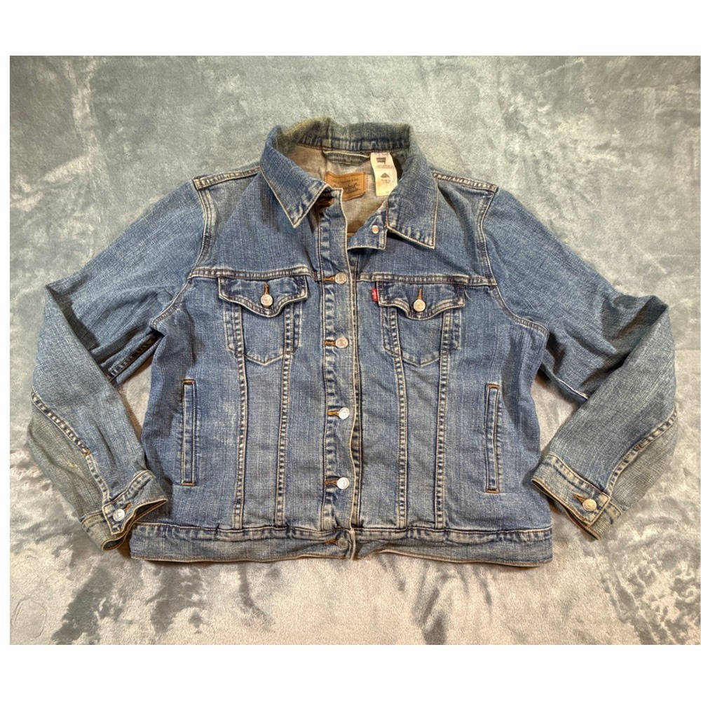 Levis Strauss Womens 1X Medium Wash Classic Denim Trucker Jean Jacket Stretch